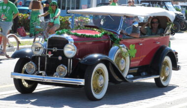 St. Patrick’s Day parade brings Hurricane Ian survivors together - FORT MYERS