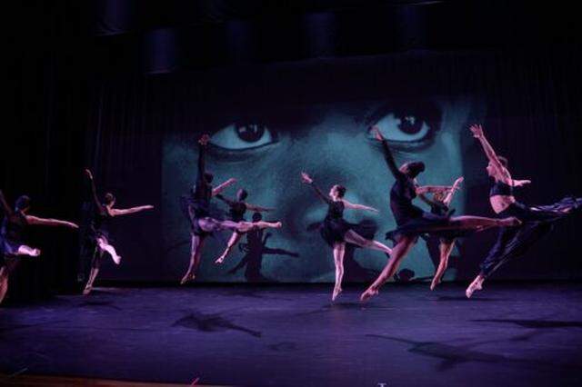 Dance NOW! Miami dancers in “Bridges NOT Walls,” by Hannah Baumgarten and Diego Salterini.