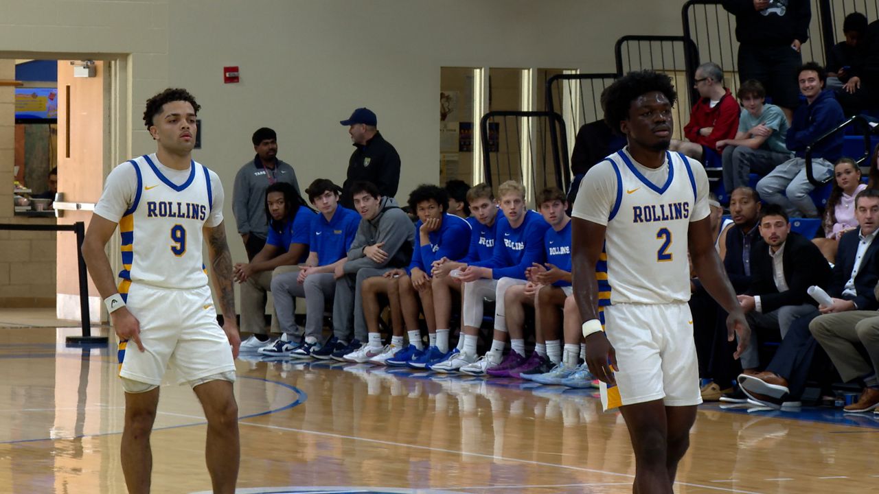 Rollins men's basketball led by two Orlando-area graduates