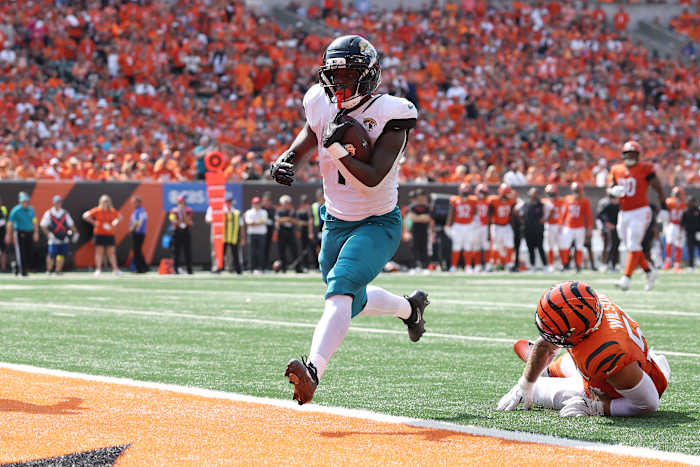 Travis Etienne signing with Saints as NFL free agency opens: reports