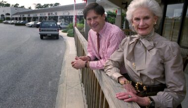 Joan Wellhouse Stein Newton dies at 97