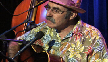 St. Pete blues guitar legend Roy Book Binder dies