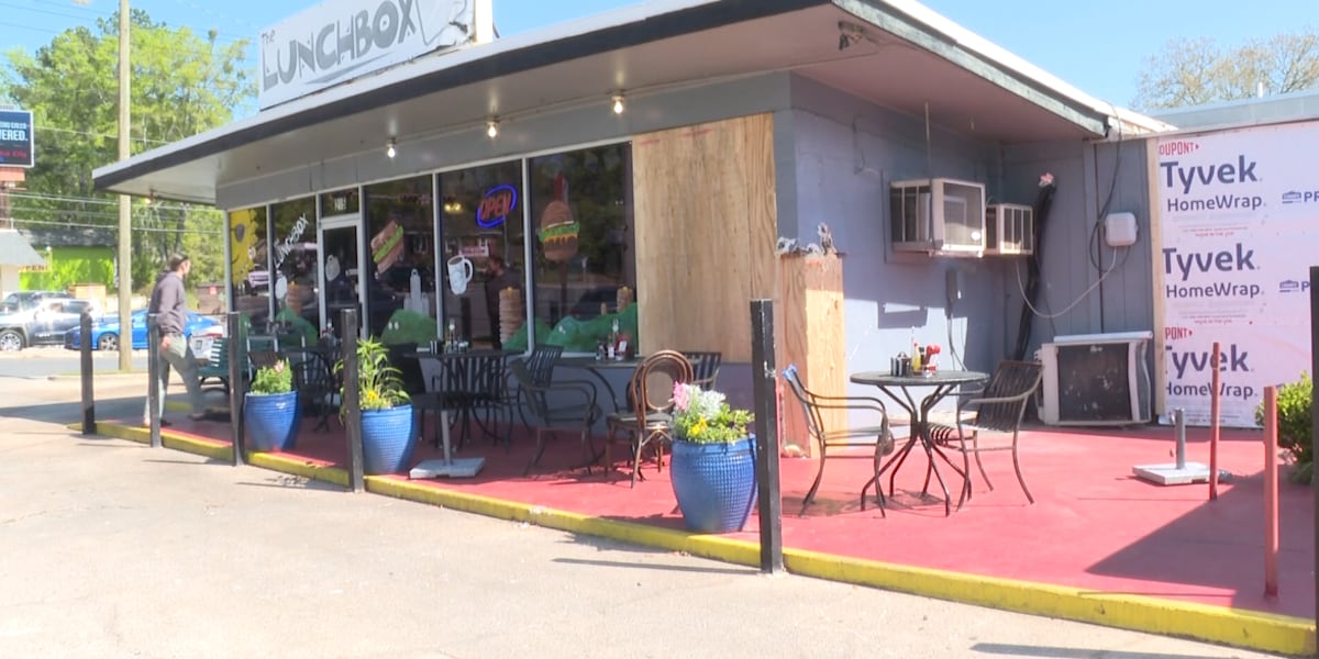 The Lunchbox reopens for lunch, days after car careened into restaurant