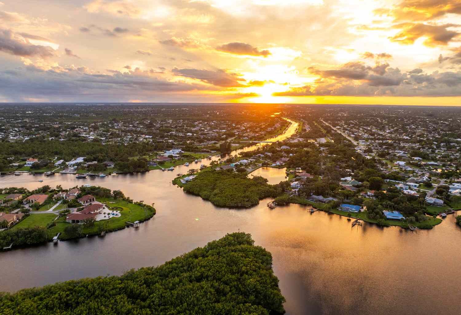 This Idyllic But Underrated Florida City Is Often Called The ‘Jewel Of The Treasure Coast’