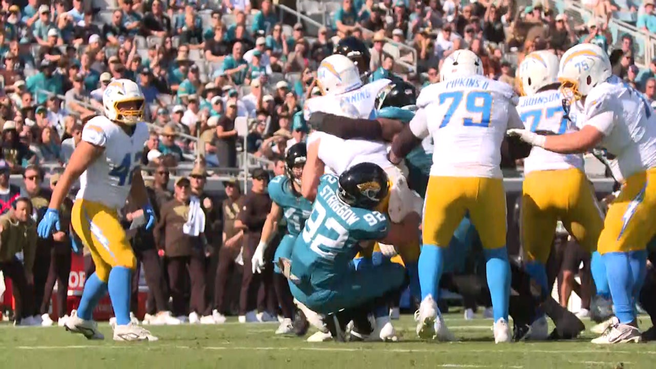 Watch: Long Lake native and former Gophers pass rusher Danny Striggow reviews rookie year with Jaguars