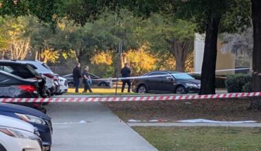 Police search for suspect connected to deadly shooting at Jacksonville apartment complex