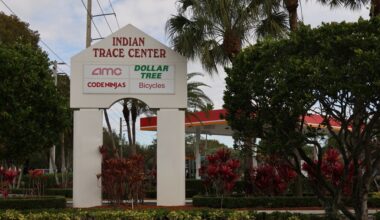 Sunrise considers a Hyatt-branded luxury hotel near I-75