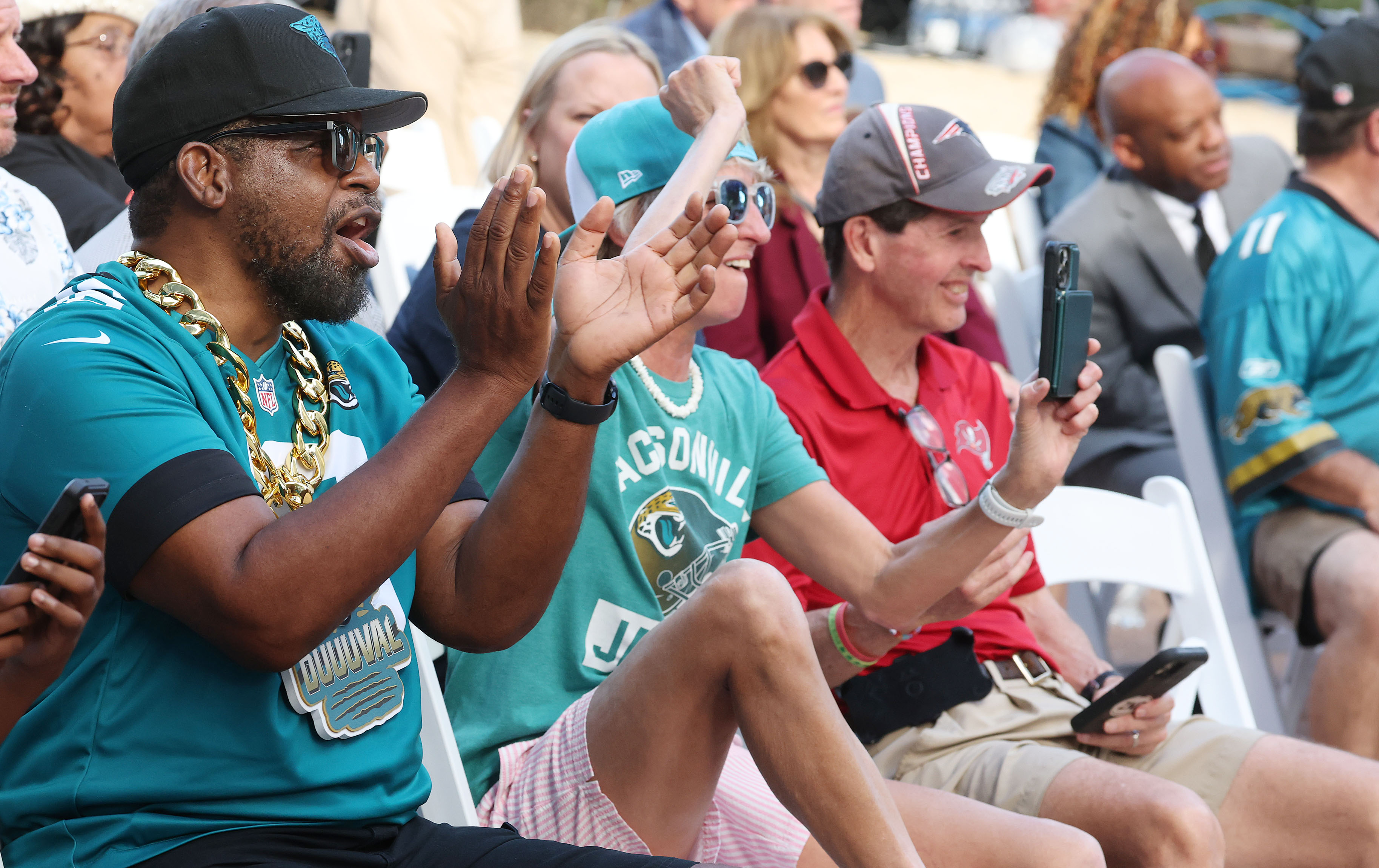 Jacksonville Jaguars fans cheer during a Jacksonville Jaguars announcement event...