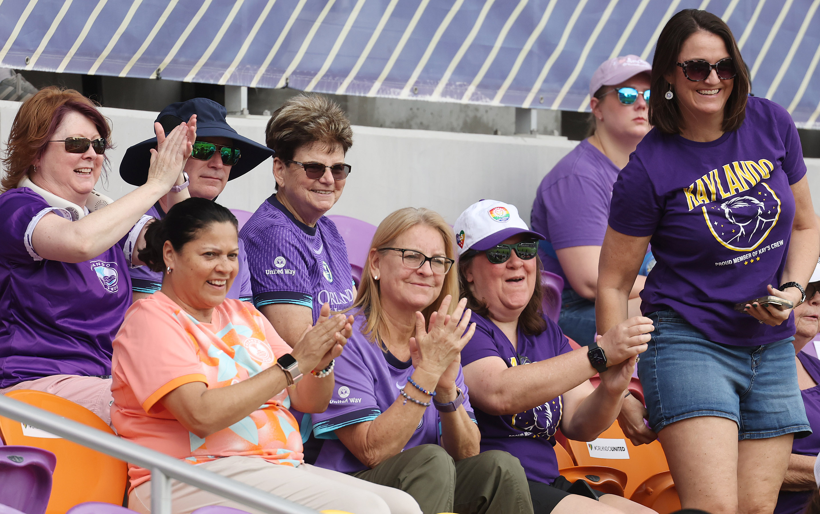 Orlando fans cheer before the start of the Seattle Reign...