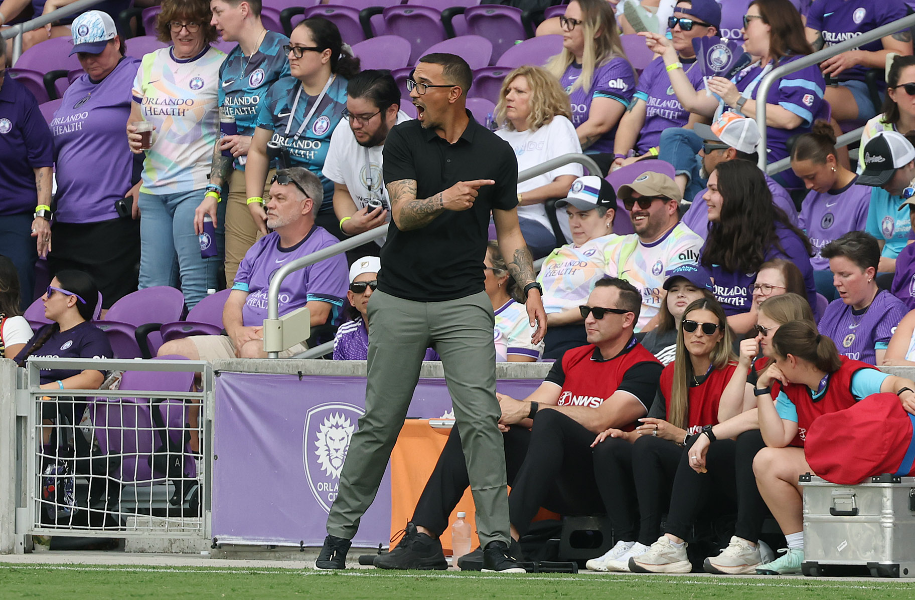 Orlando coach Seb Hines points during the Seattle Reign at...