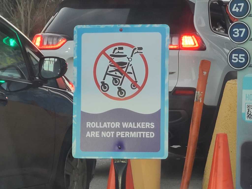 U.S. justice department sues SeaWorld over rollator ban