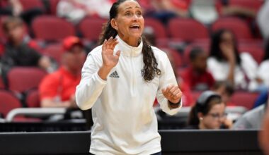 Florida Gators name Tammi Reiss women's basketball coach