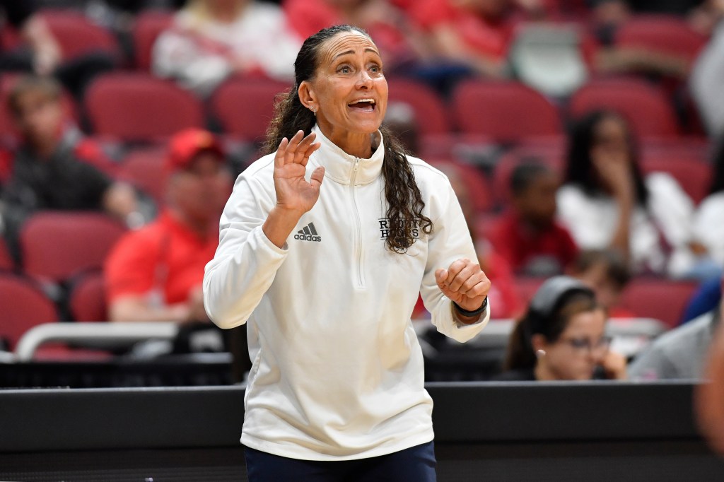 Florida Gators name Tammi Reiss women's basketball coach