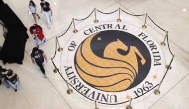 Florida bill would allow college staff to carry guns