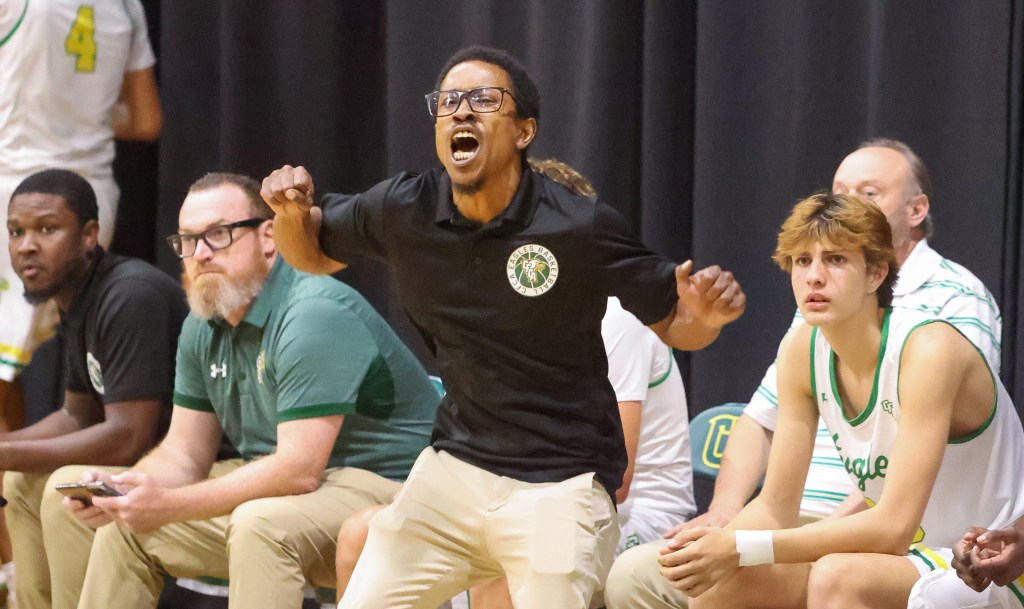 Underdog CFCA led No. 1 Sagemont Prep in 1A basketball semifinal