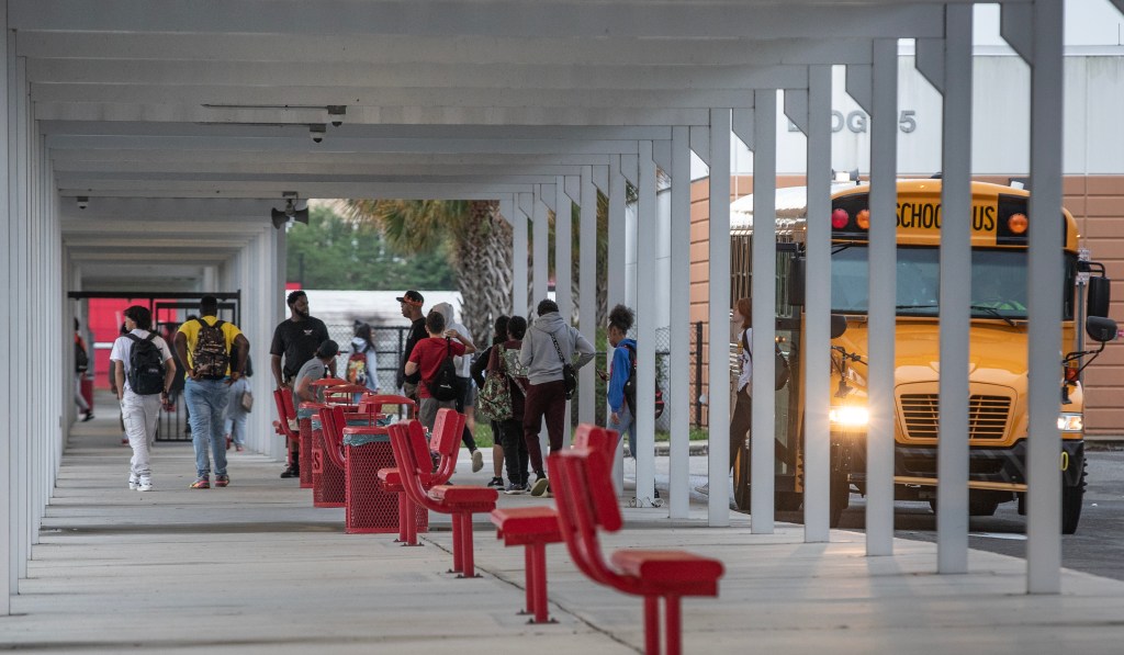 Local parents oppose later high school start times