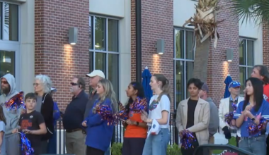 Gator fans send Men’s Basketball team off to Tampa for NCAA Tournament