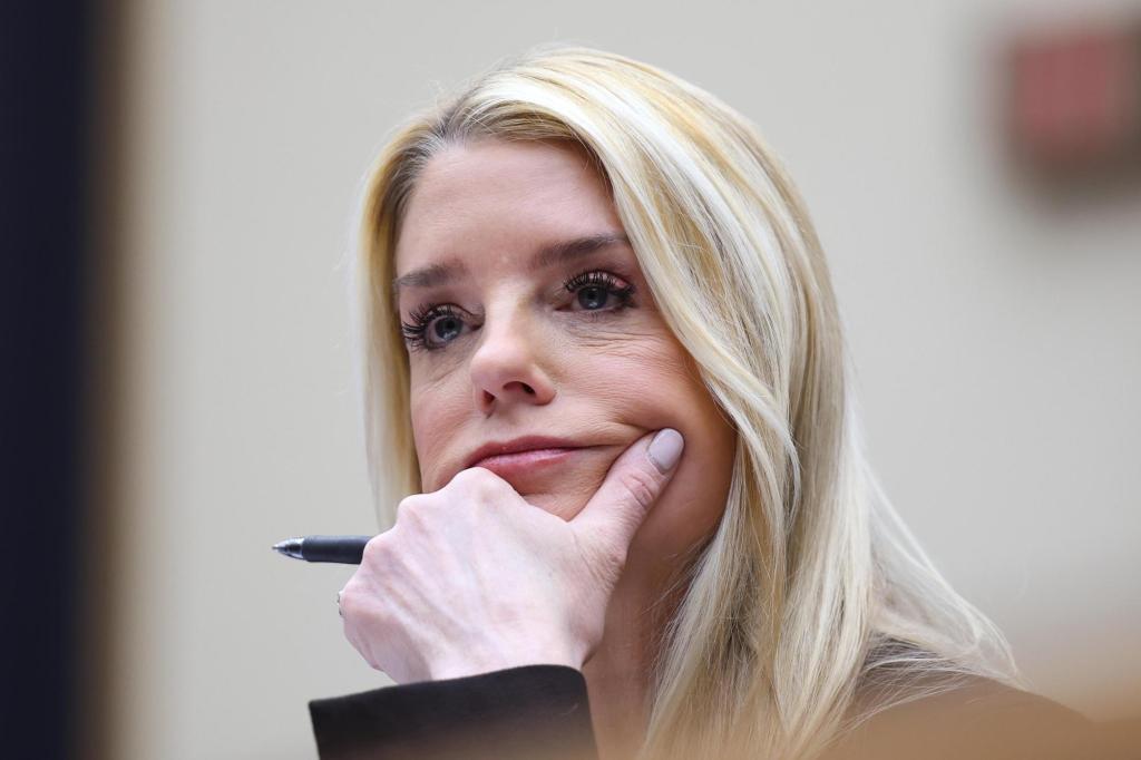 Pam Bondi’s legally suspect Bar fight – Orlando Sentinel