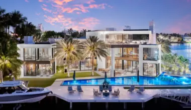 Step Inside This $34.95M Harbour Beach Estate
