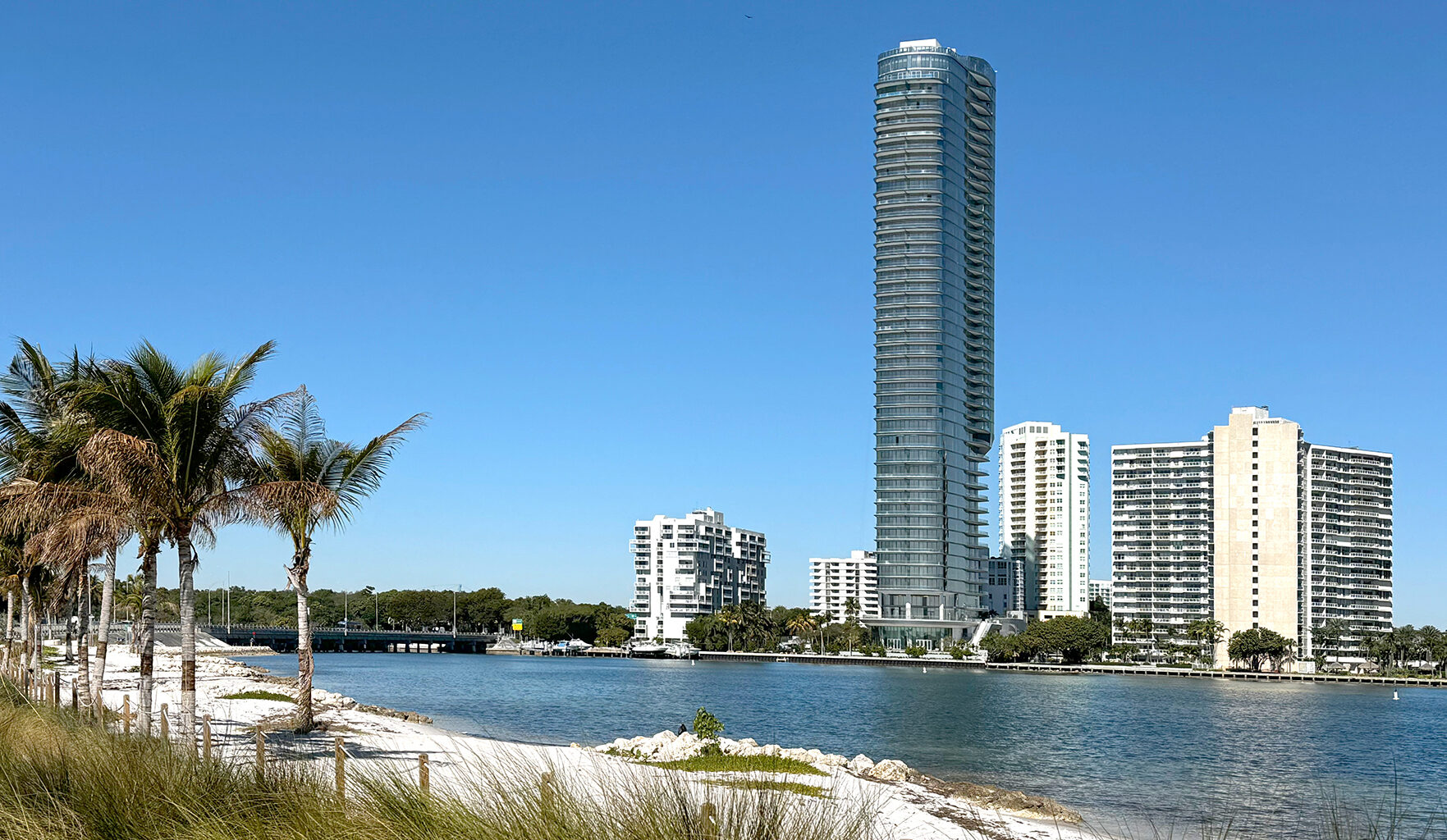 Una Residences begins closings after receiving occupancy certificate