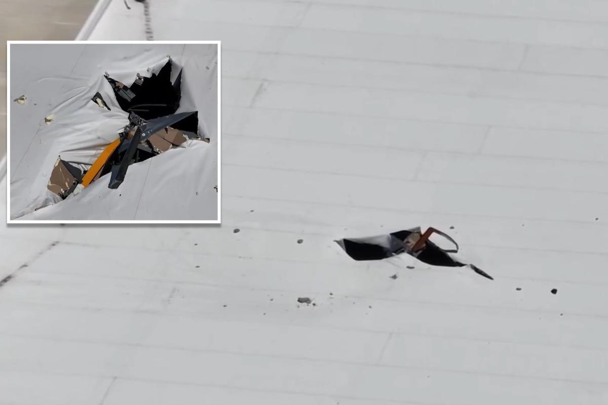 Helicopter crashes through roof of Florida warehouse, killing 2