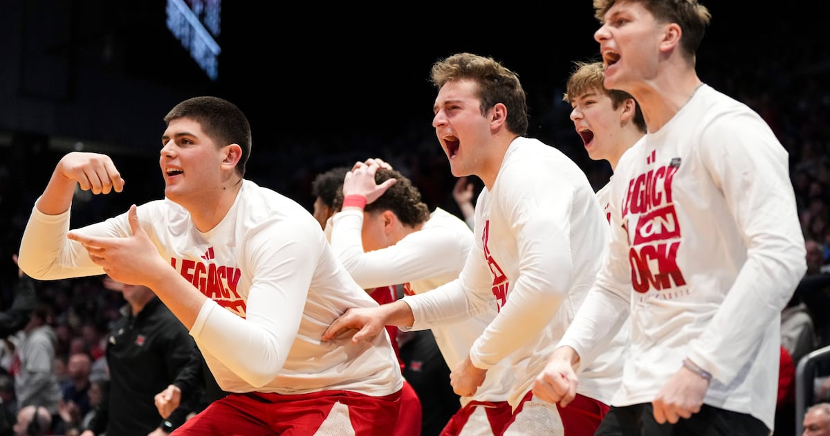RedHawks lead SMU at halftime in NCAA First Four