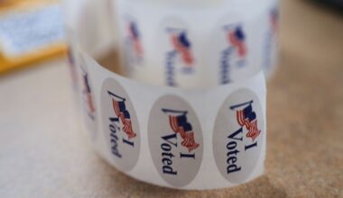 (AP Photo/Damian Dovarganes)