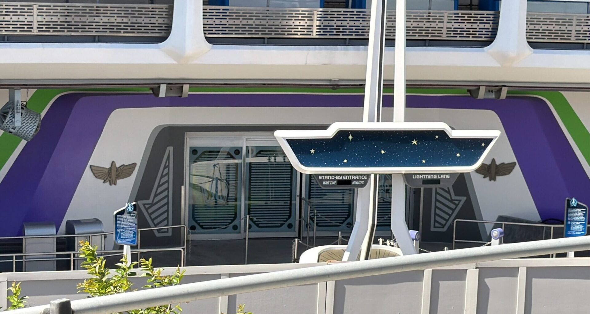External Paintwork Complete on Buzz Lightyear's Space Ranger Spin