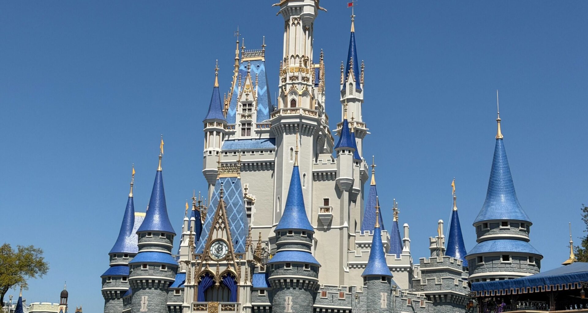 Cinderella Castle Repaint Update, Prior Pink Almost Completely Removed