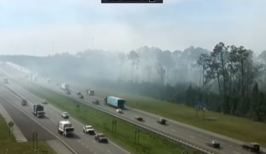 JFRD responds to brush fire on I-10 near Baldwin