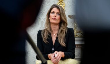 Trump's Beauty Queen Lindsey Halligan Under Investigation by Florida Bar