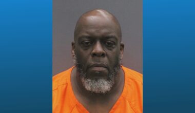 Unlicensed contractor accused of stealing from elderly wants to withdraw guilty plea