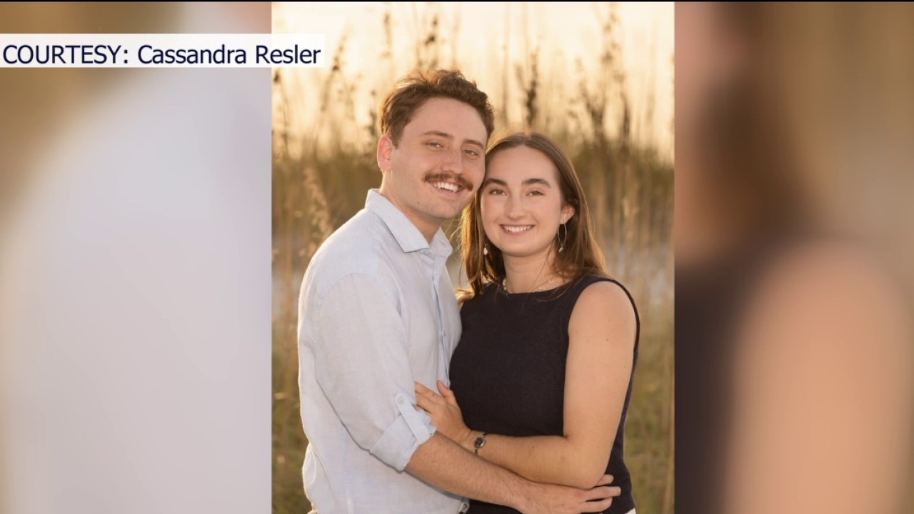 Wedding vendors help couples after venue closure