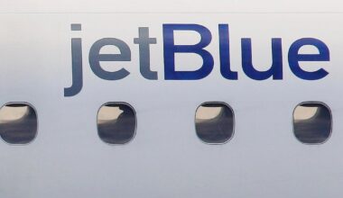 Fort Lauderdale-Hollywood Airport adds 38 new routes as JetBlue, Breeze expand; $39 fares spark competition
