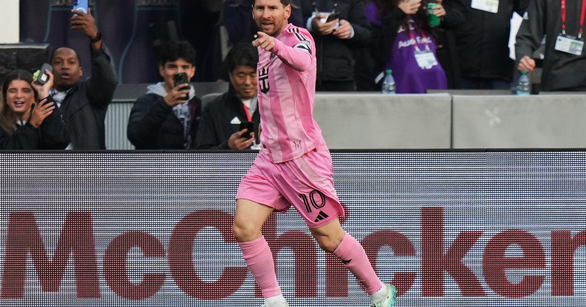 Messi lifts Inter Miami past D.C. United 2-1 before 72,026 in Baltimore