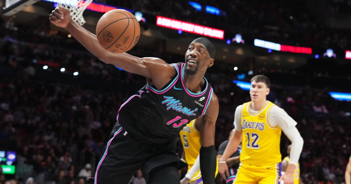 Miami Heat lose against the L.A. Lakers, as the Lakers celebrate their season-best winning streak of 8 games