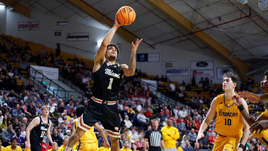 Miami (OH) continues rise up AP poll entering final week of regular season