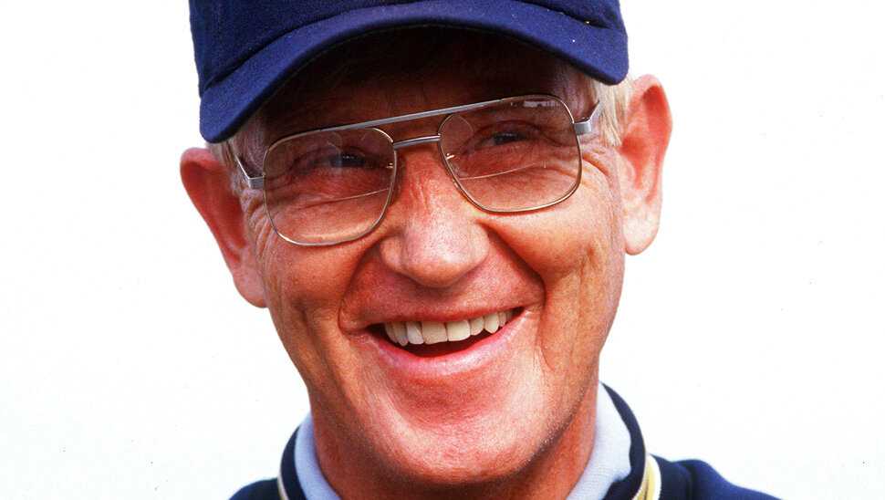 Hall of Fame coach Lou Holtz dies in Central Florida