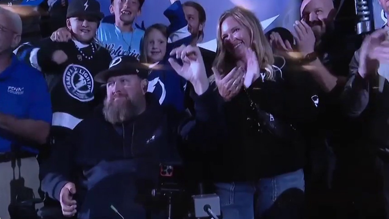 Tampa Bay Lightning honor marine, ATF agent