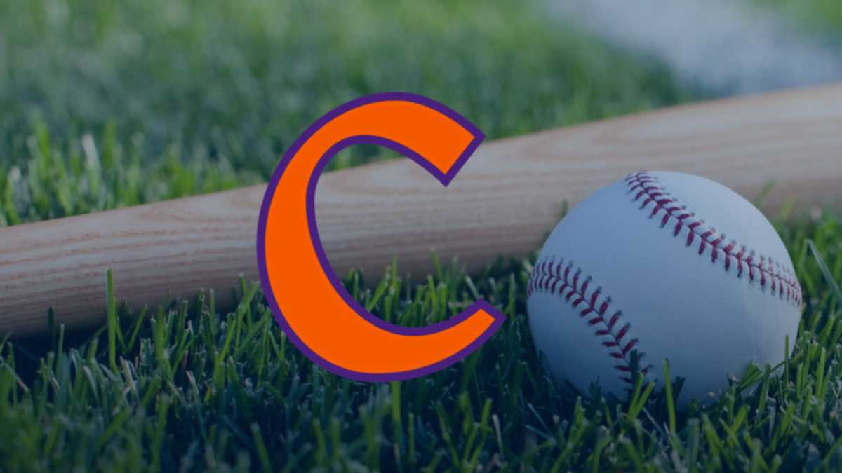 Clemson loses to Miami in extra innings