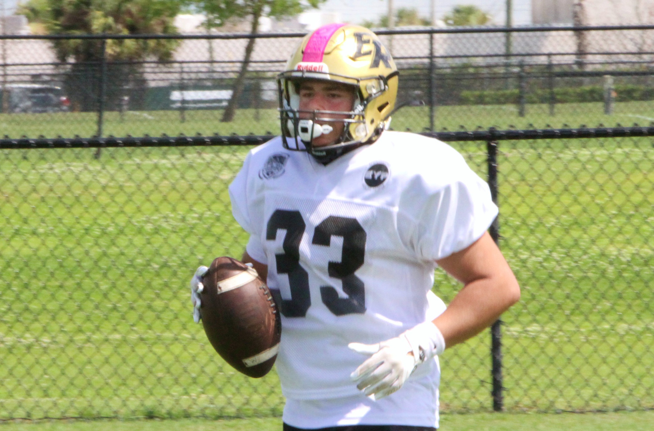 East Ridge 2028 running back Bryan Neves dos Santos at...