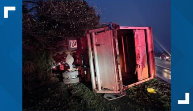 Traffic Alert: Right lane on I-95 near Nassau/Duval County line closed due to overturned semi
