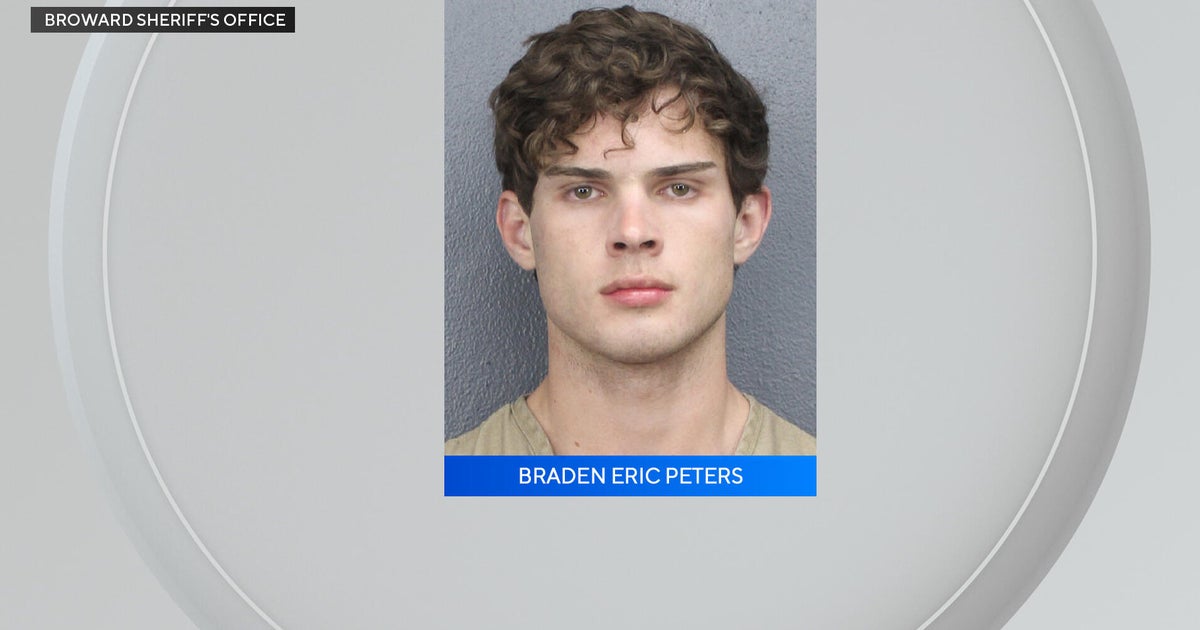 Influencer "Clavicular" arrested in Fort Lauderdale on battery charge as Everglades wildlife investigation unfolds