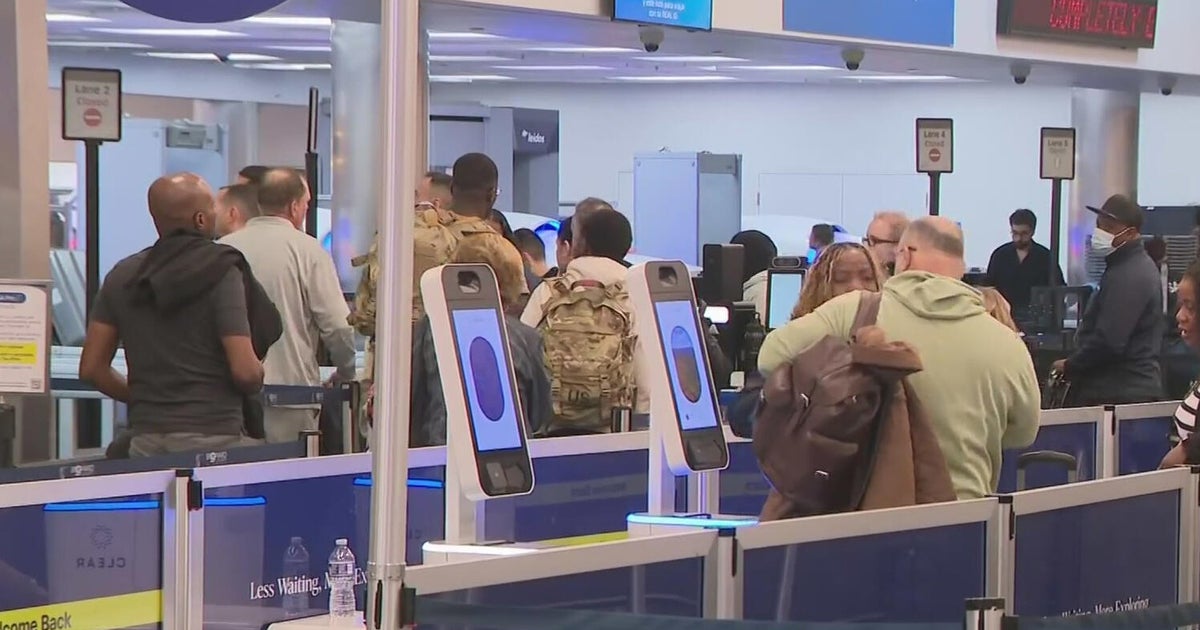 Passengers at Fort Lauderdale airport starting to see shorter lines during partial government shutdown