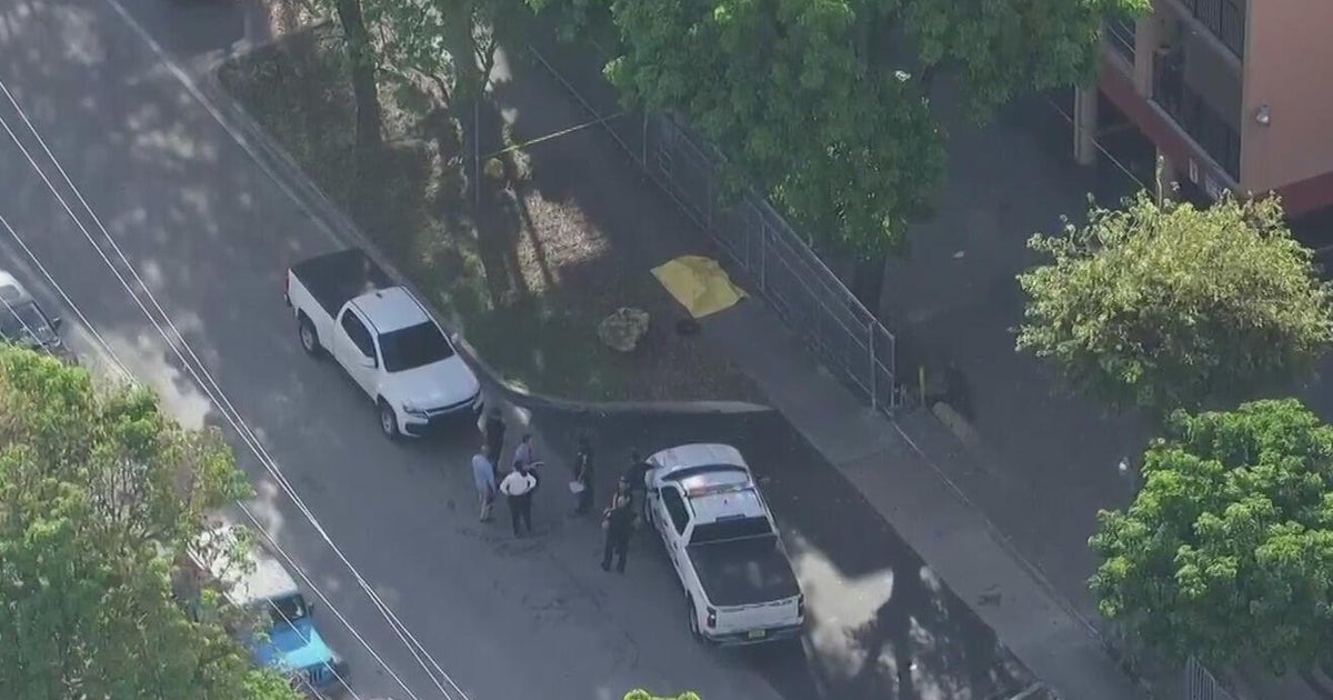 Man found dead on Hialeah sidewalk after multiple gunshots heard in area, police say