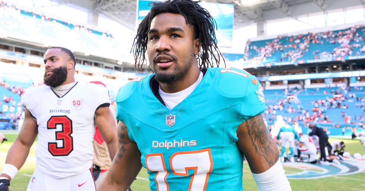 Miami Dolphins wide receiver Jaylen Waddle being traded to Denver Broncos, CBS News Miami confirms