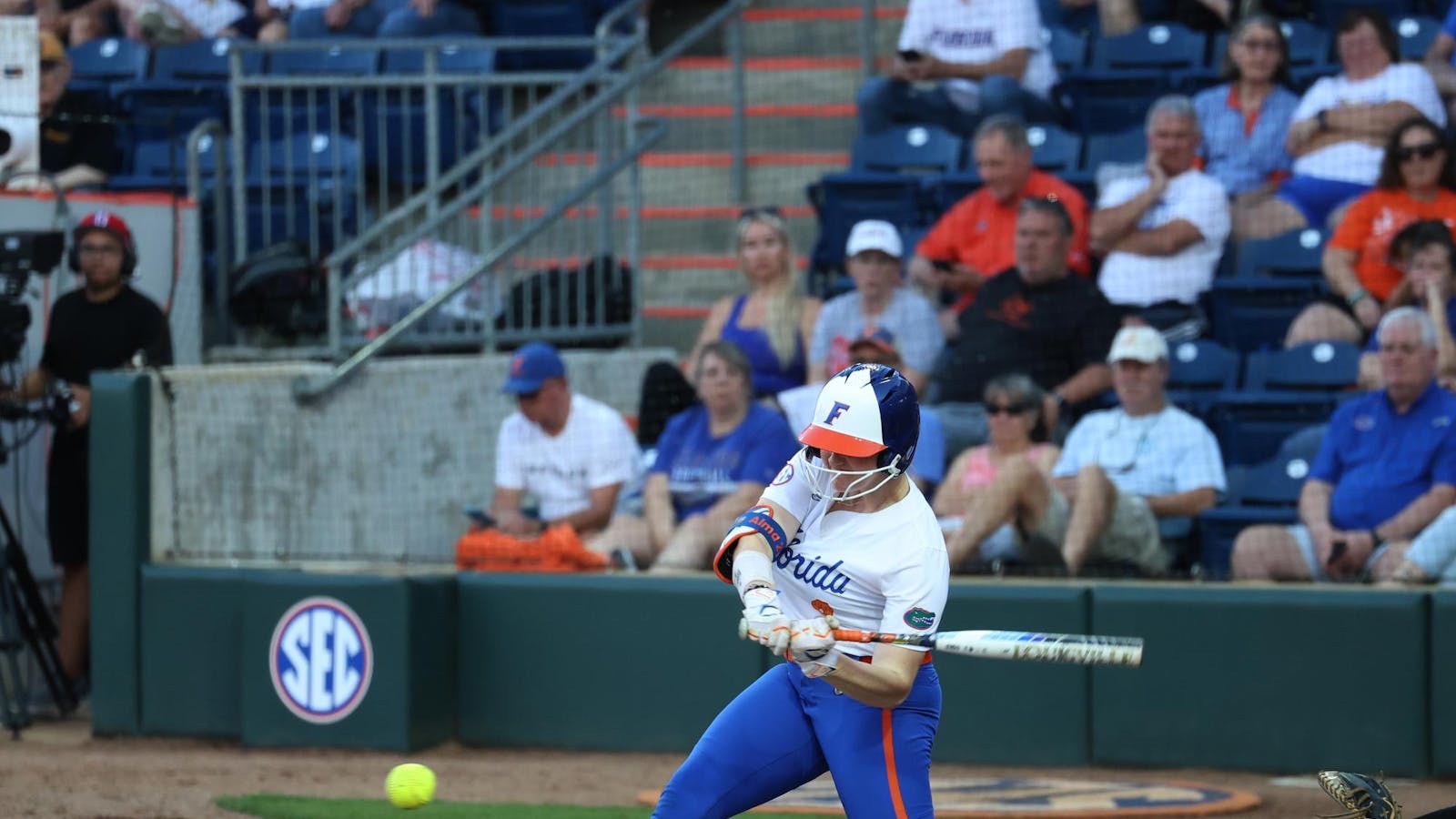 Erickson’s three-hit game propels No. 5 Florida to sweep over Missouri
