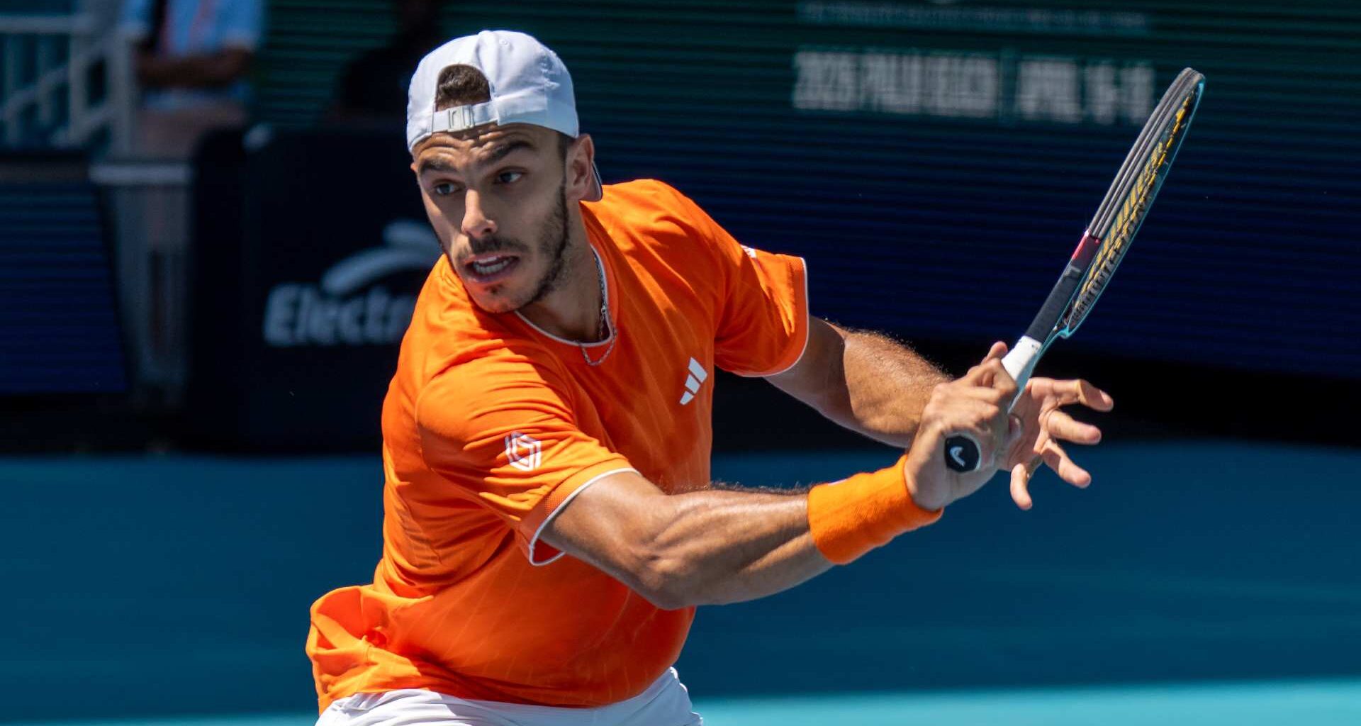 Francisco Cerundolo keeps Miami love affair alive with upset over in-form Daniil Medvedev | ATP Tour
