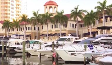 'Gulfcoasting' at Tarpon Point Marina