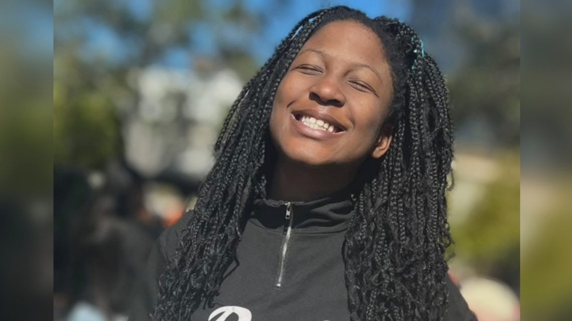 'Didn't deserve it': Family seeks justice after 18-year-old killed in St. Pete house fire